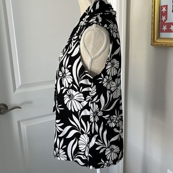Adrienne Vittadini Black and White Floral Blouse with Tie Front Classic - Picture 3 of 7